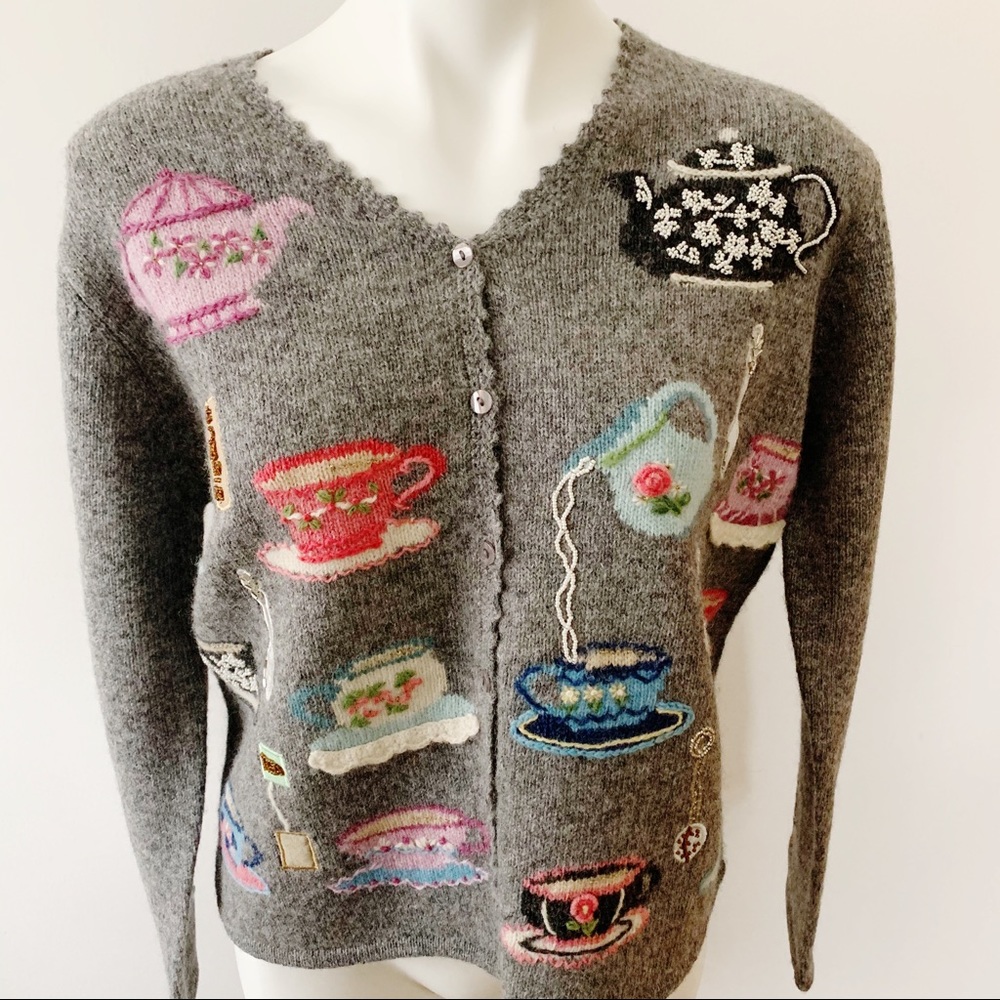 Northern Isles Embroidered Sweater Gray Size Large